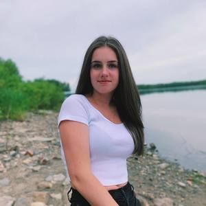 Meet your Posher, Noémie